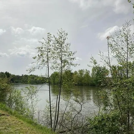 Studio - Village